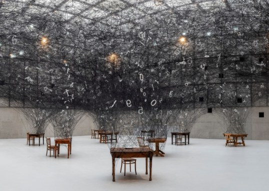 Counting.Memories.2019.Chiharu.Shiota